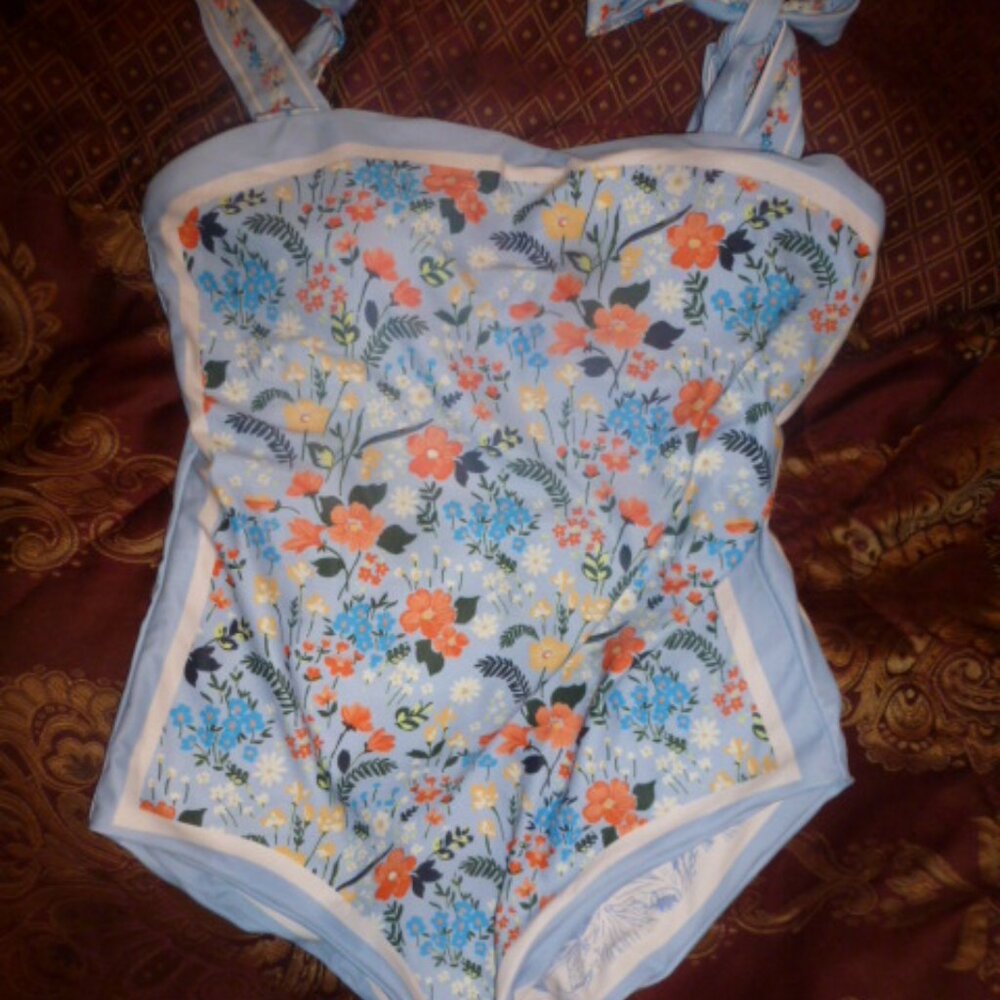 🌸💜 Visual Swim Reversible One-Piece Swimsuit – Size Large – NWOT 💜🌸